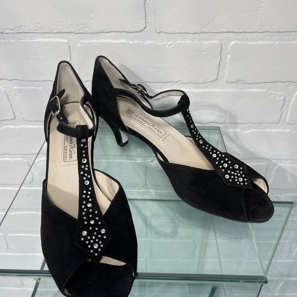 Ballroom Dance Black Suede, low Heel T-Strap Heels closed toe size 9 US size - Picture 1 of 11